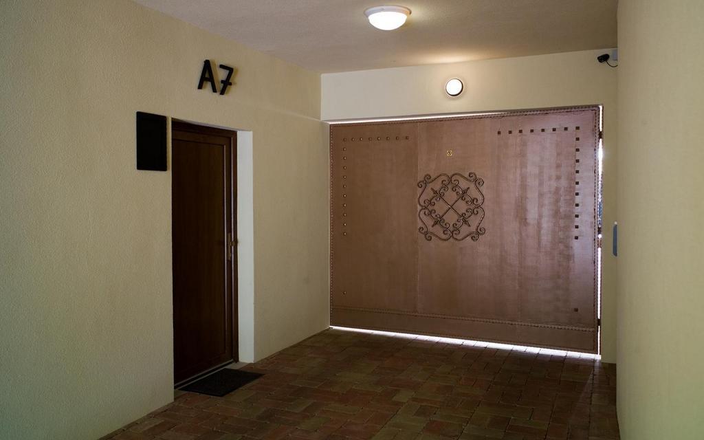A7 Apartments Комарно Экстерьер фото