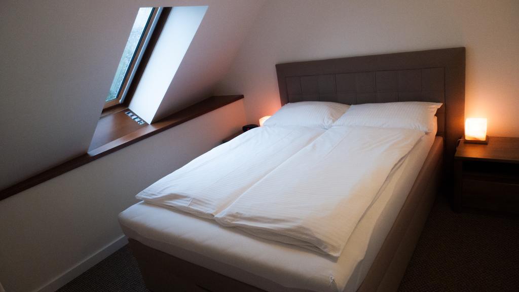 A7 Apartments Комарно Экстерьер фото